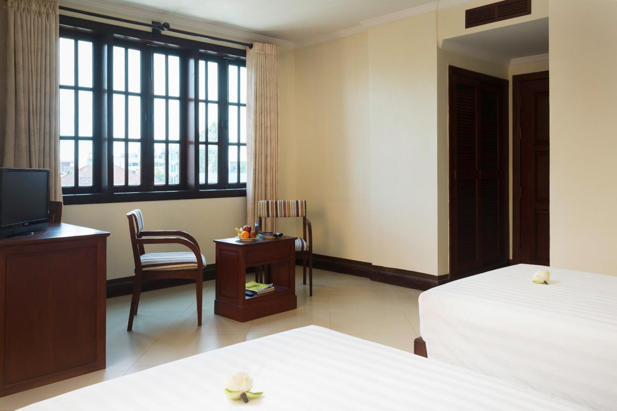 Sovan Mealea Hotel Сиемрип Экстерьер фото