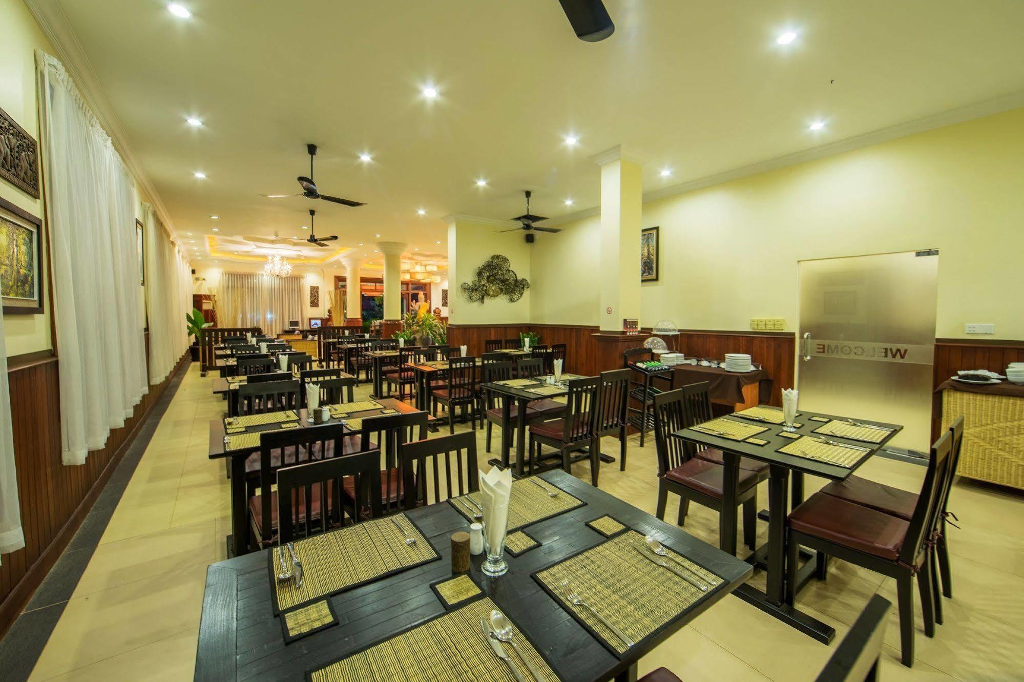 Sovan Mealea Hotel Сиемрип Экстерьер фото
