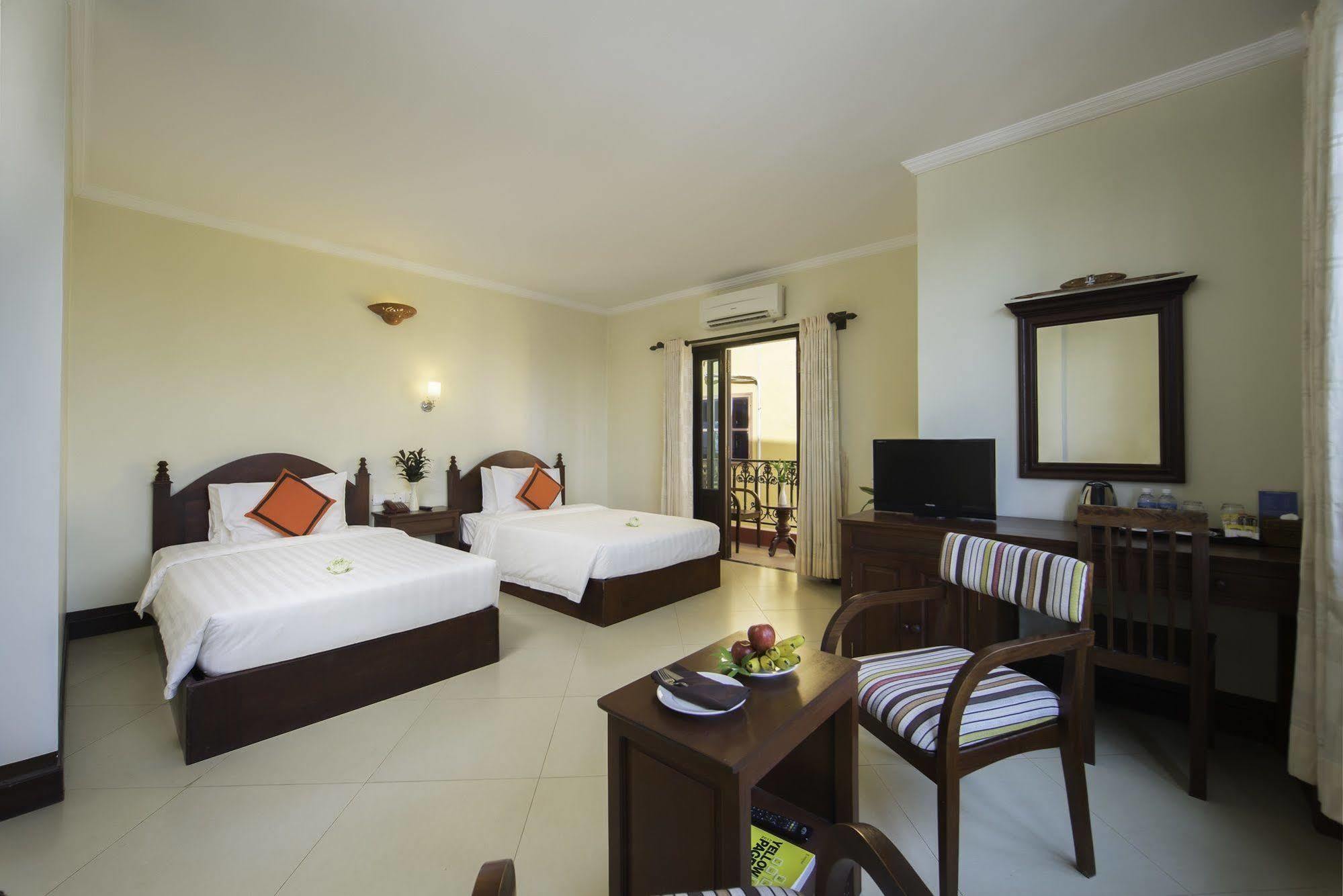 Sovan Mealea Hotel Сиемрип Экстерьер фото