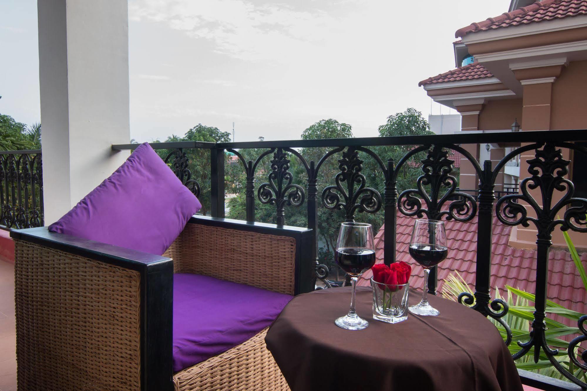 Sovan Mealea Hotel Сиемрип Экстерьер фото