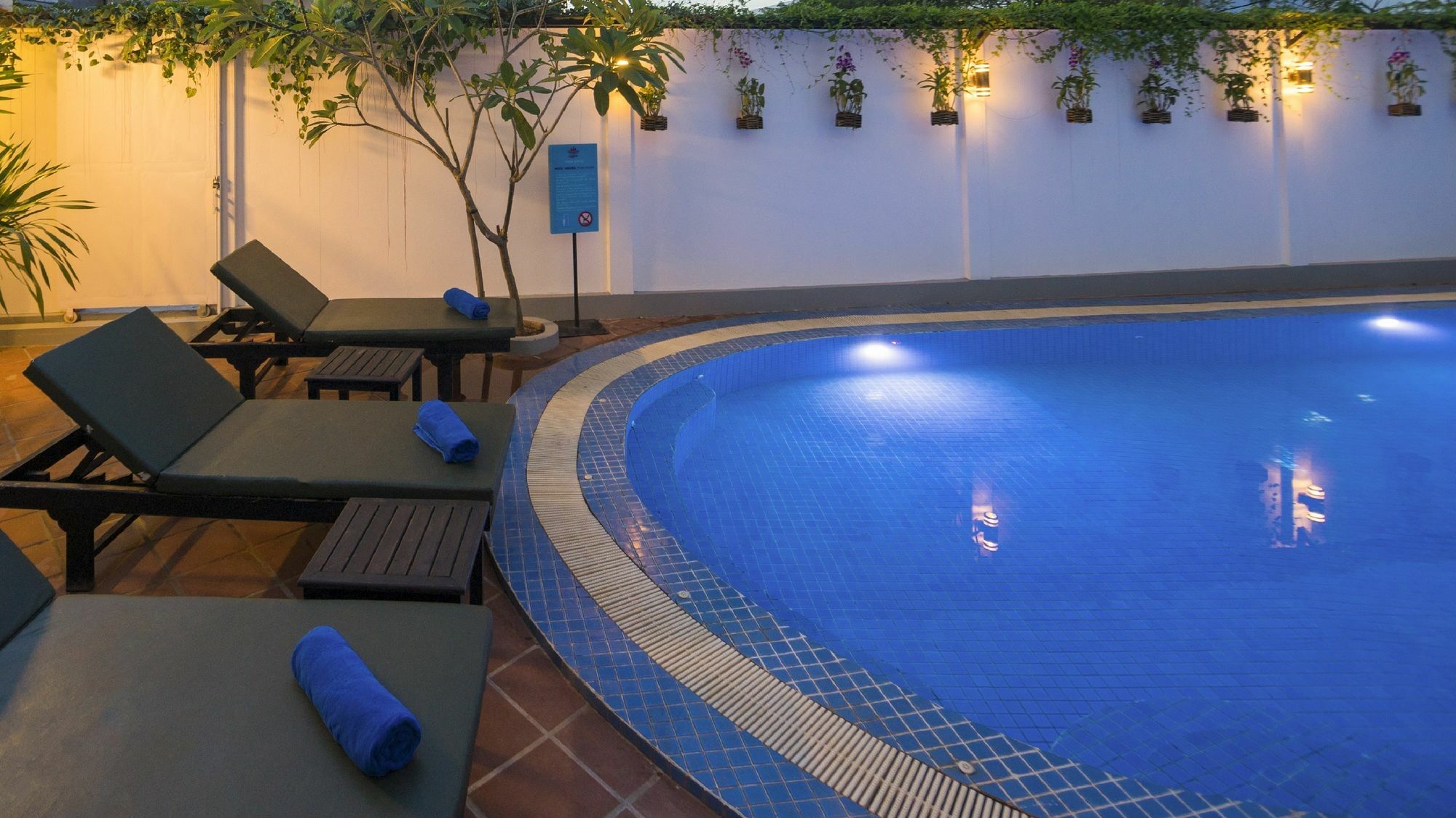 Sovan Mealea Hotel Сиемрип Экстерьер фото